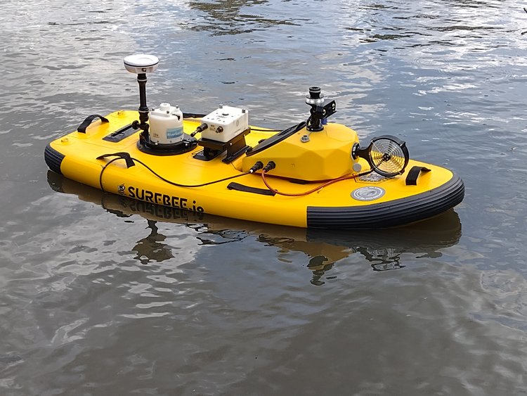 Surfbee (Autonomous Surveying Boat) for ADCP with Camera
